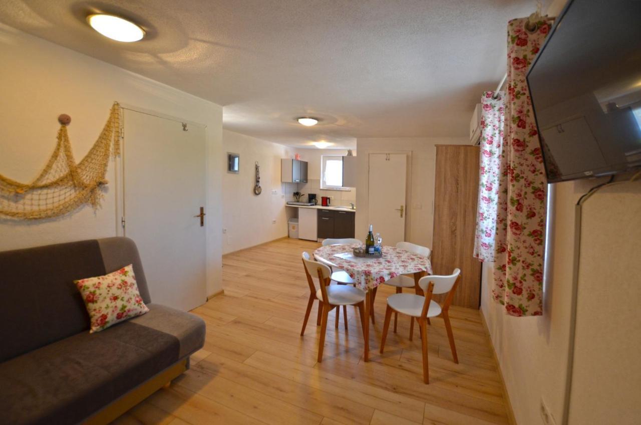 Bavica Apartments Rovinj Bagian luar foto