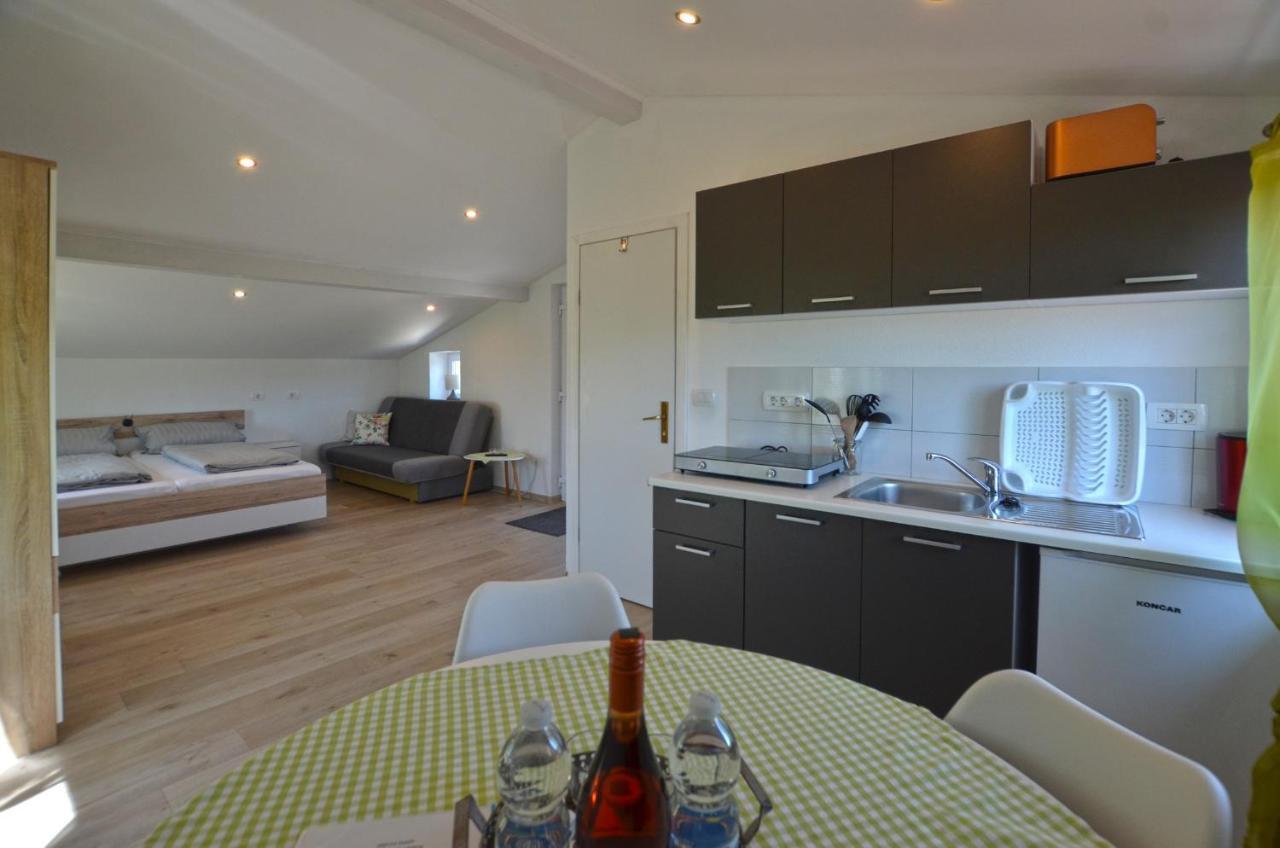 Bavica Apartments Rovinj Bagian luar foto